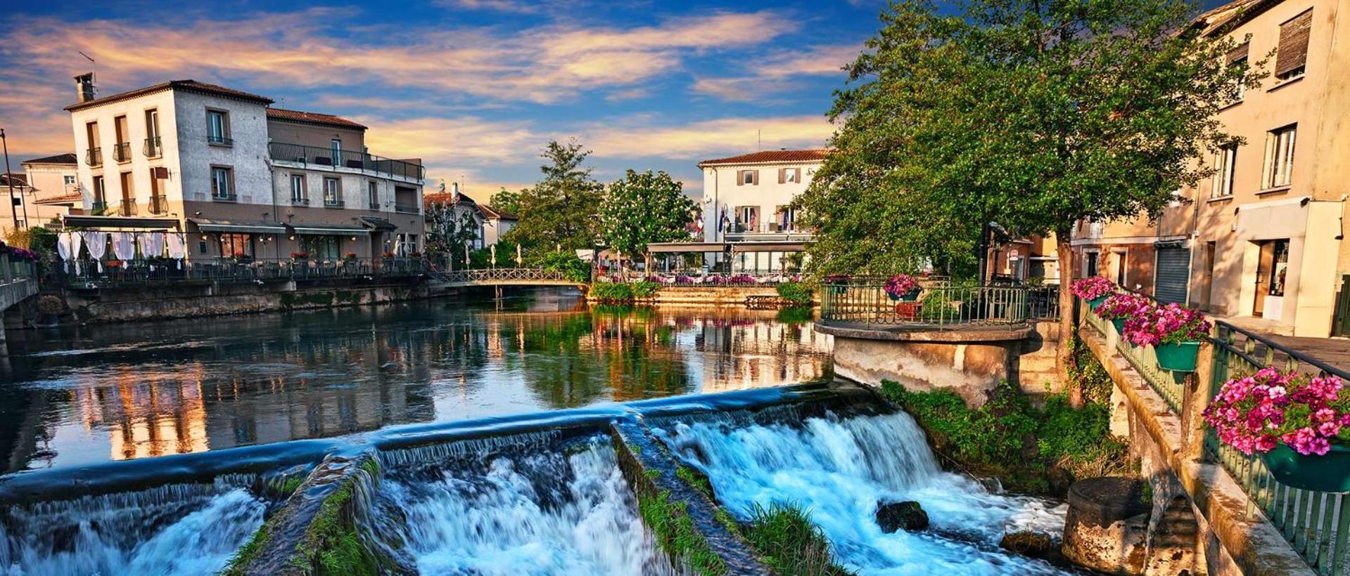 Gite De L'Olivier, Classe, Climatise, Jardin Avec Parking Gratuit Devant Le Logement Et A 5 Minutes Du Centre-Ville A Pied LʼIsle-sur-la-Sorgue Exterior foto